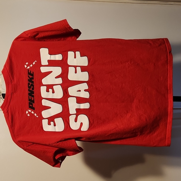 Penske auto car sale red m tshirt - Picture 2 of 2